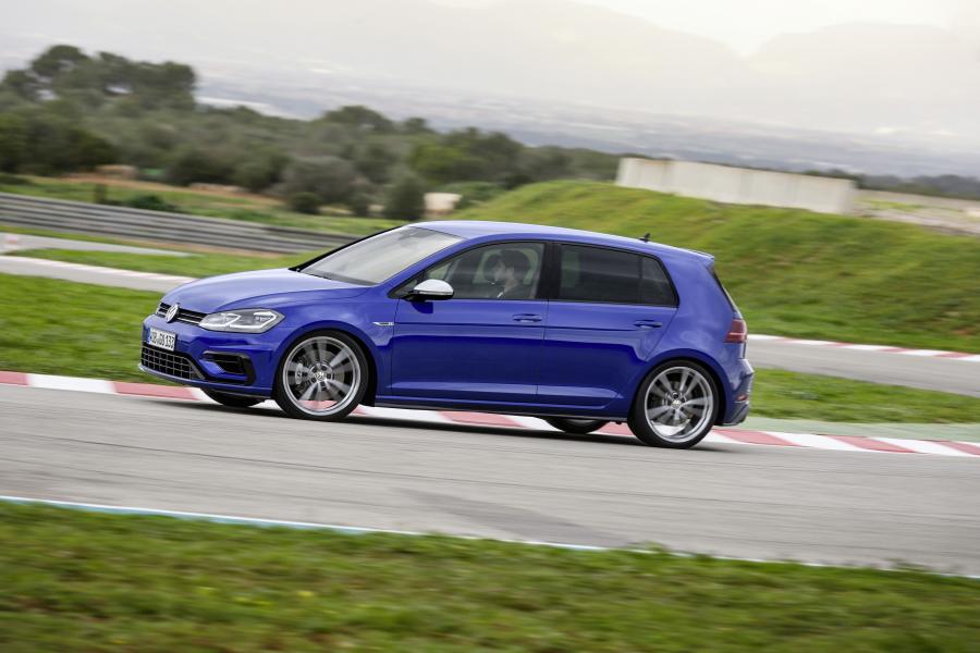  Volkswagen Golf R 5-Door 2017 года  (WW) (фото 4 из 27)